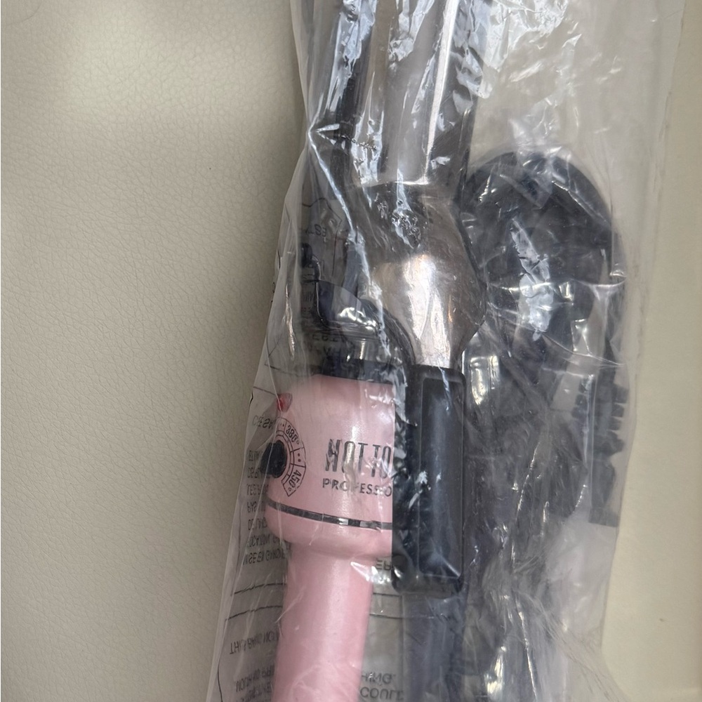 NWOT Hot Tools - Pink Professional 1.25” curling iron - Picture 2 of 5